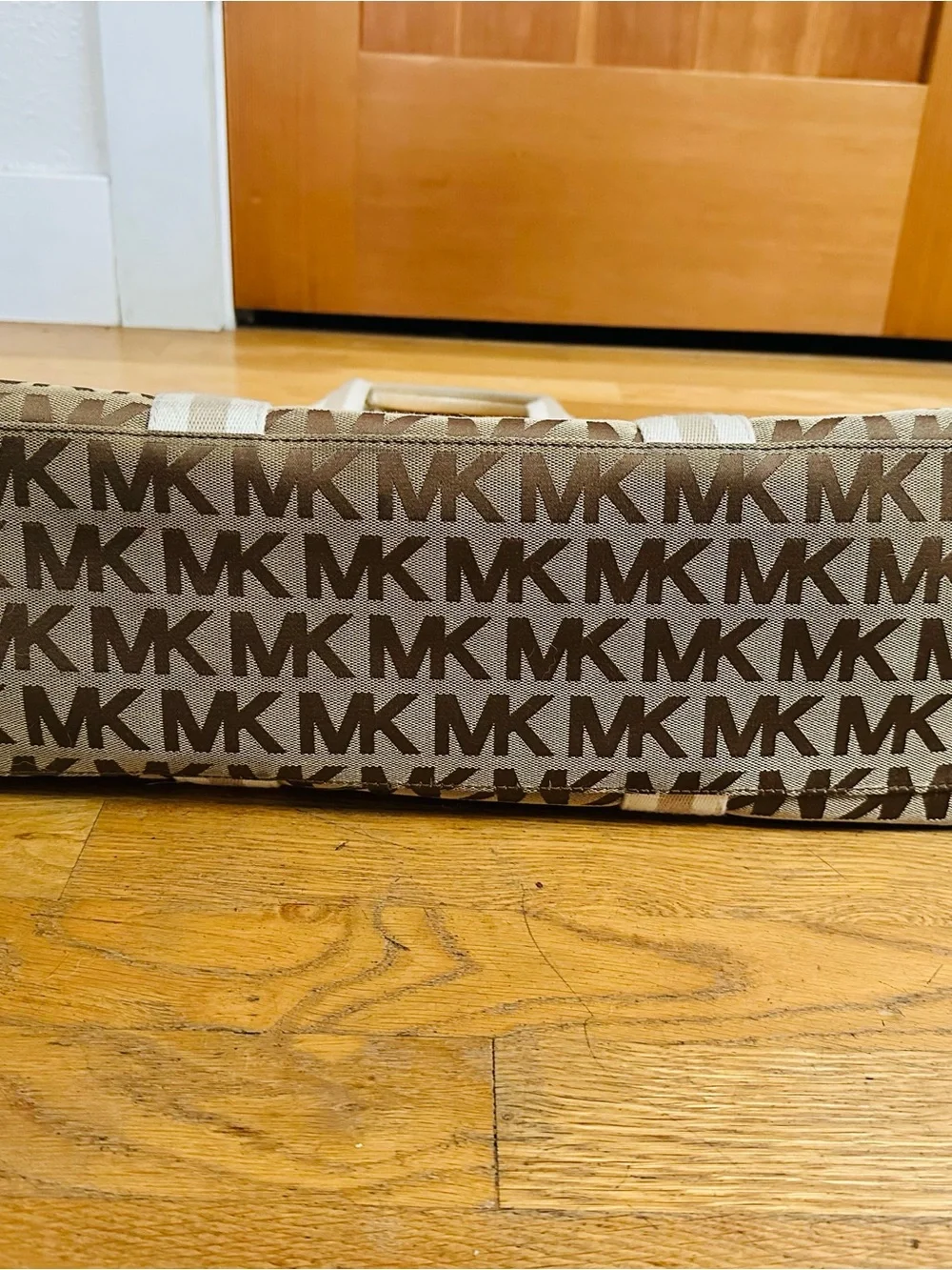 Michael Kors Brown/Tan Extra Large travel Tote w zipper